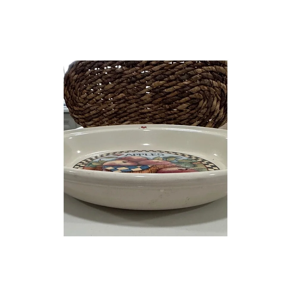 Certified International Corp ceramic pie